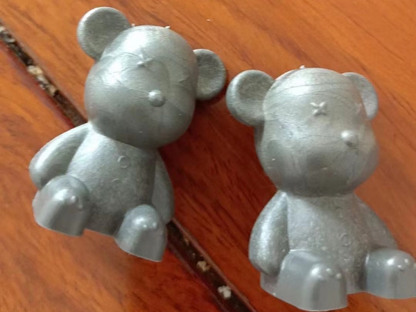 濟(jì)寧安屹工貿(mào)承接注塑模具和注塑產(chǎn)品代工，金日接單網(wǎng)紅小熊杯，日產(chǎn)8萬(wàn)只